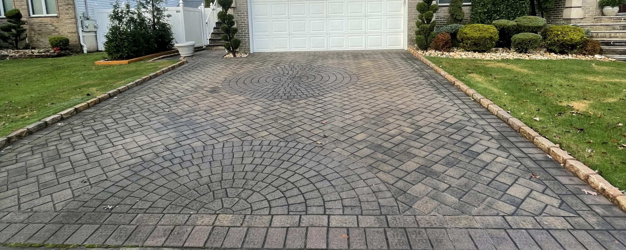 Residential-Driveway-Cleaning-before